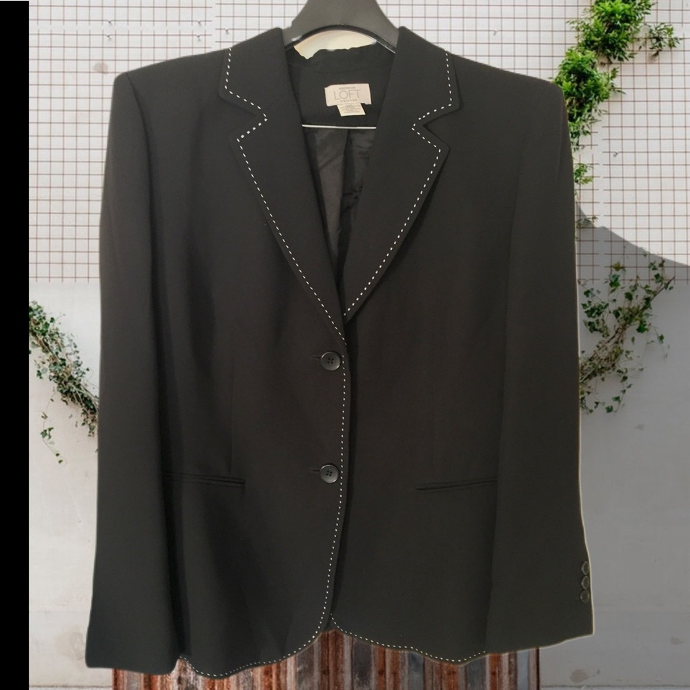 Black blazer with lign loft